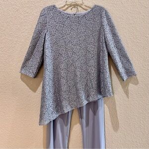 Oleg Cassini Silver Lace Top With Pants 3/4 Sleeve